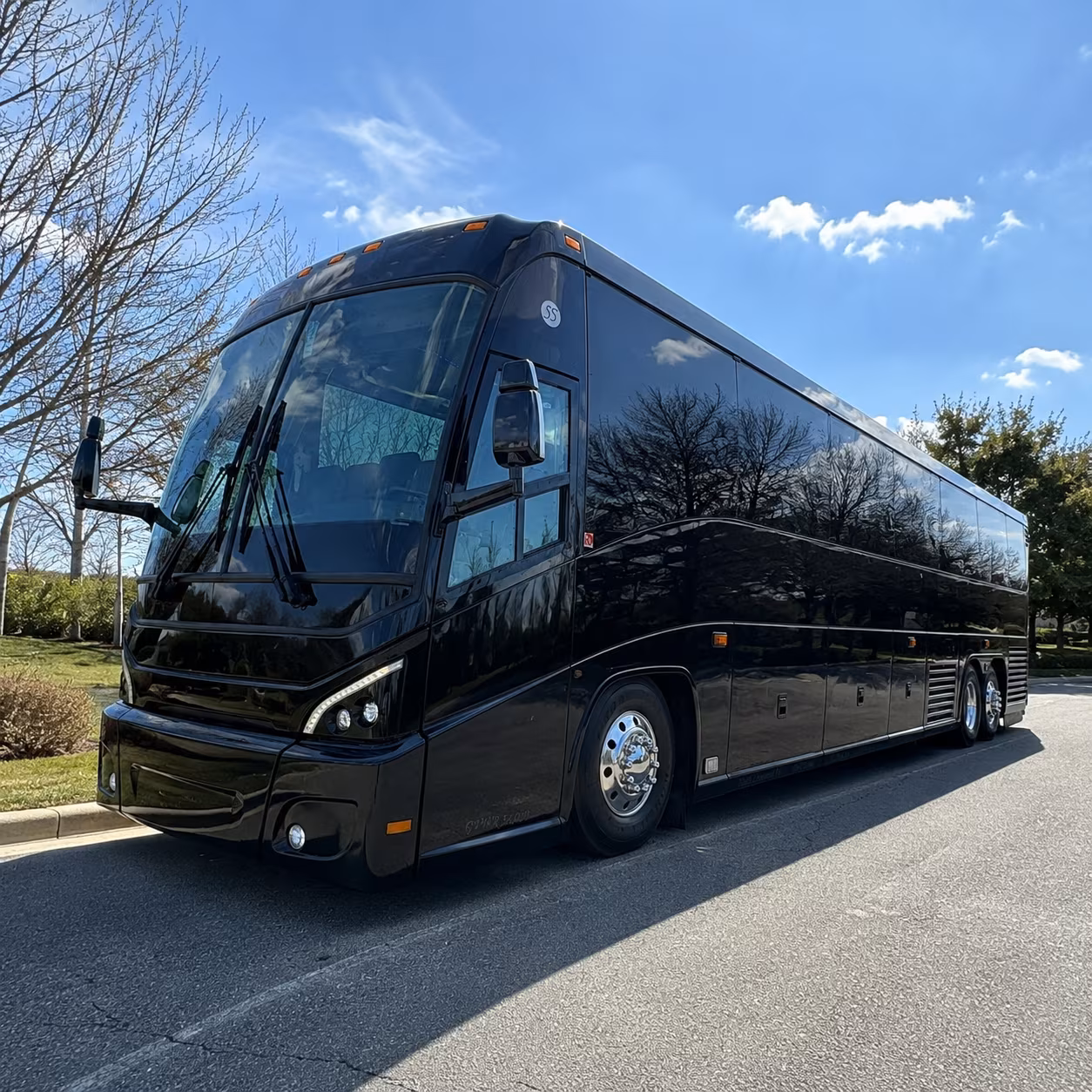 move personnel between sunrise and fort lauderdale hollywood international airport with ease